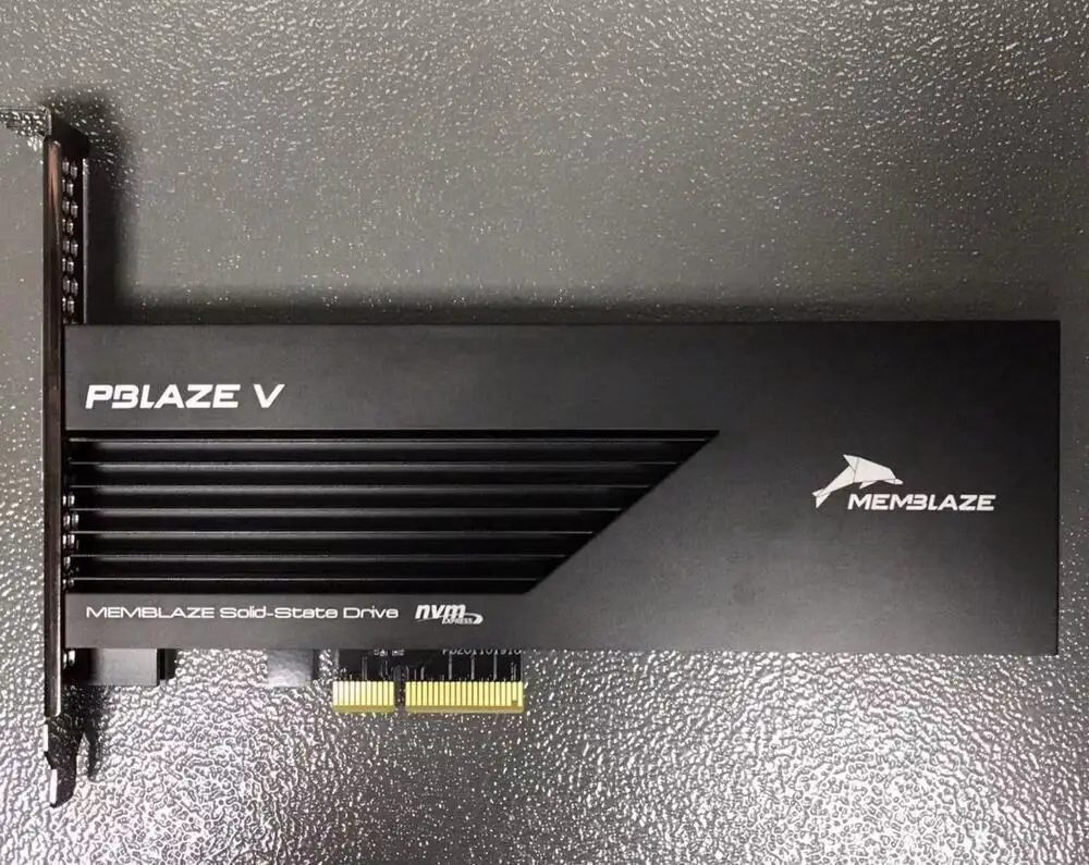 

1,92 TB SSD PBlaze5 d/c 510 AIC pcie3.0x4 P5516CH0192T00 NVME твердотельный накопитель