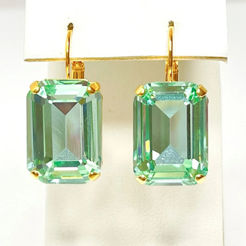 

2023 French Clip Earrings Oval Declaration Rose Red Green Blue Jewelry Charm QueenCrystal Style Wedding Carpet Hollywood Star