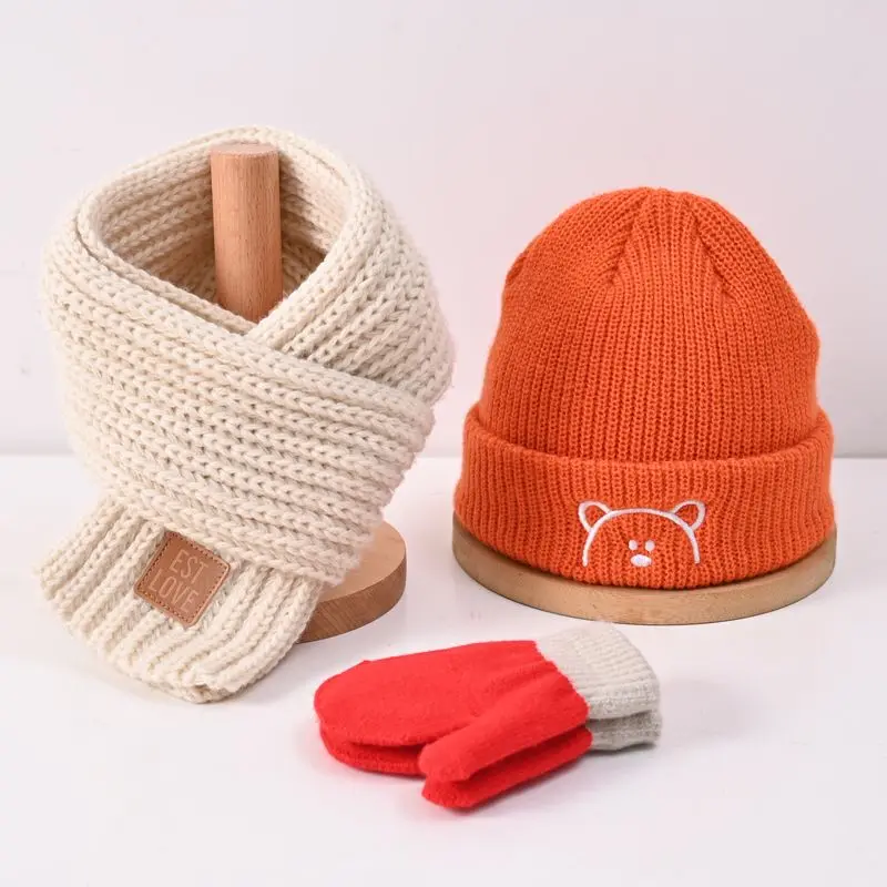 

Детский осенне-зимний шарф-перчатки из трех предметов для мальчиков и девочек детская зимняя теплая вязаная шапка с вышивкой медведя