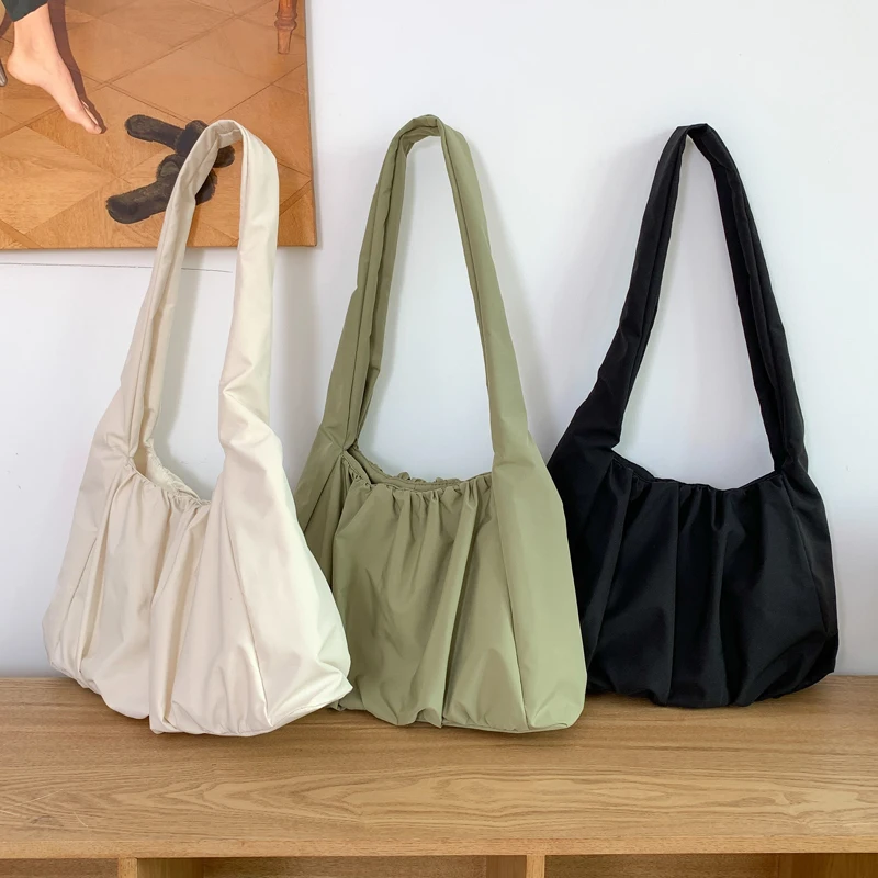 

2022 New Nylon Women's Bags Middle Handbags Korean Ladies Shoulder Bag Designer Pleated Female Oxter Bag Whole Sale