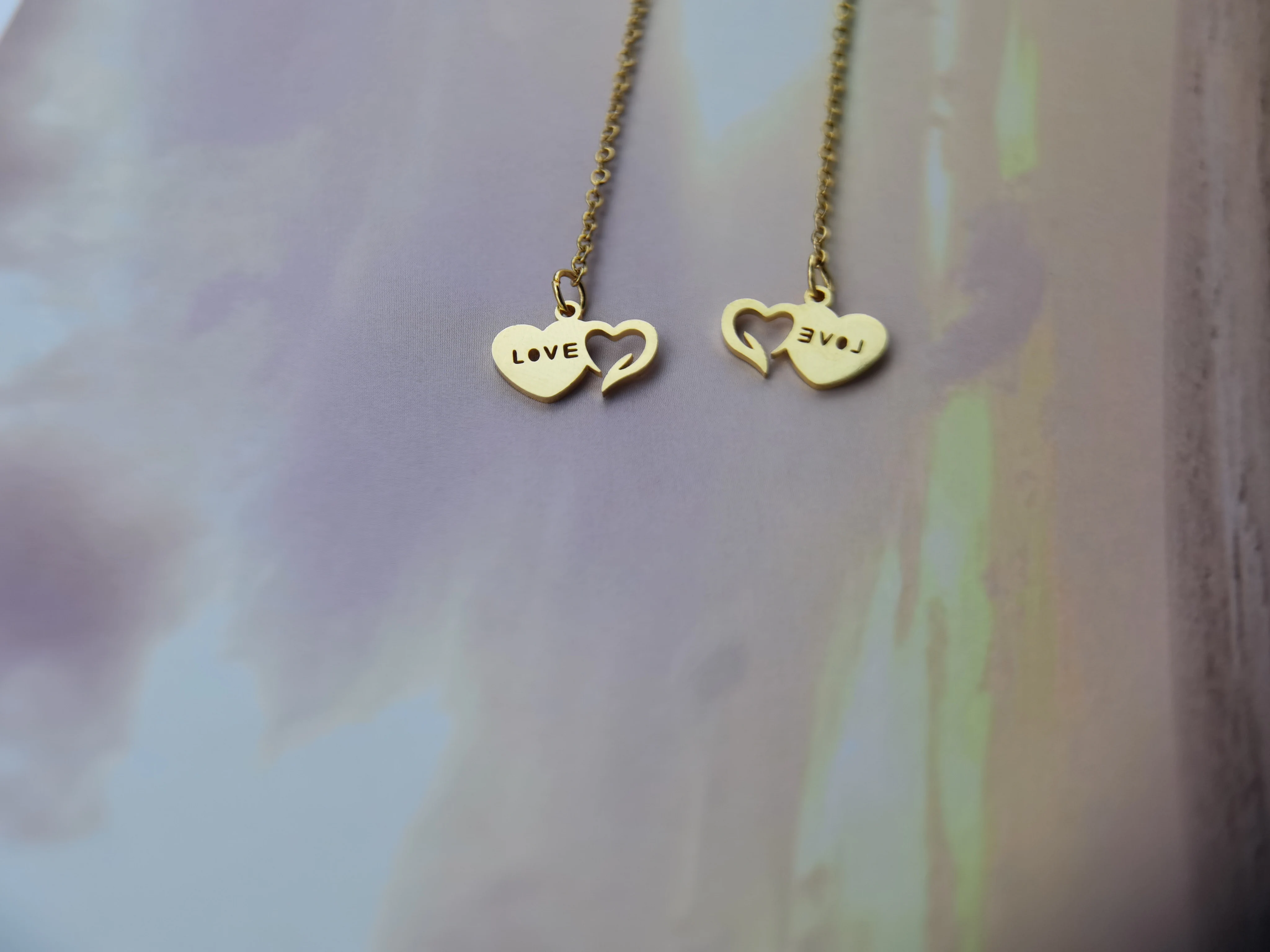 

2022 Winter New Vintage Gold Anti allergic Long Thread Love Shaped Needle Pendant Women's Earrings Party Jewelry Gift Wholesale