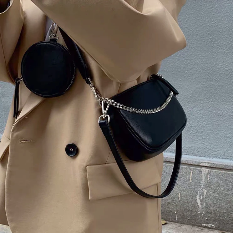 

Fashion Pu Leather Shoulder Bag for Women Black Bag Chains Crossbody Bag Designer Armpit Handbag Girls Purse Bolsa Feminina 2023