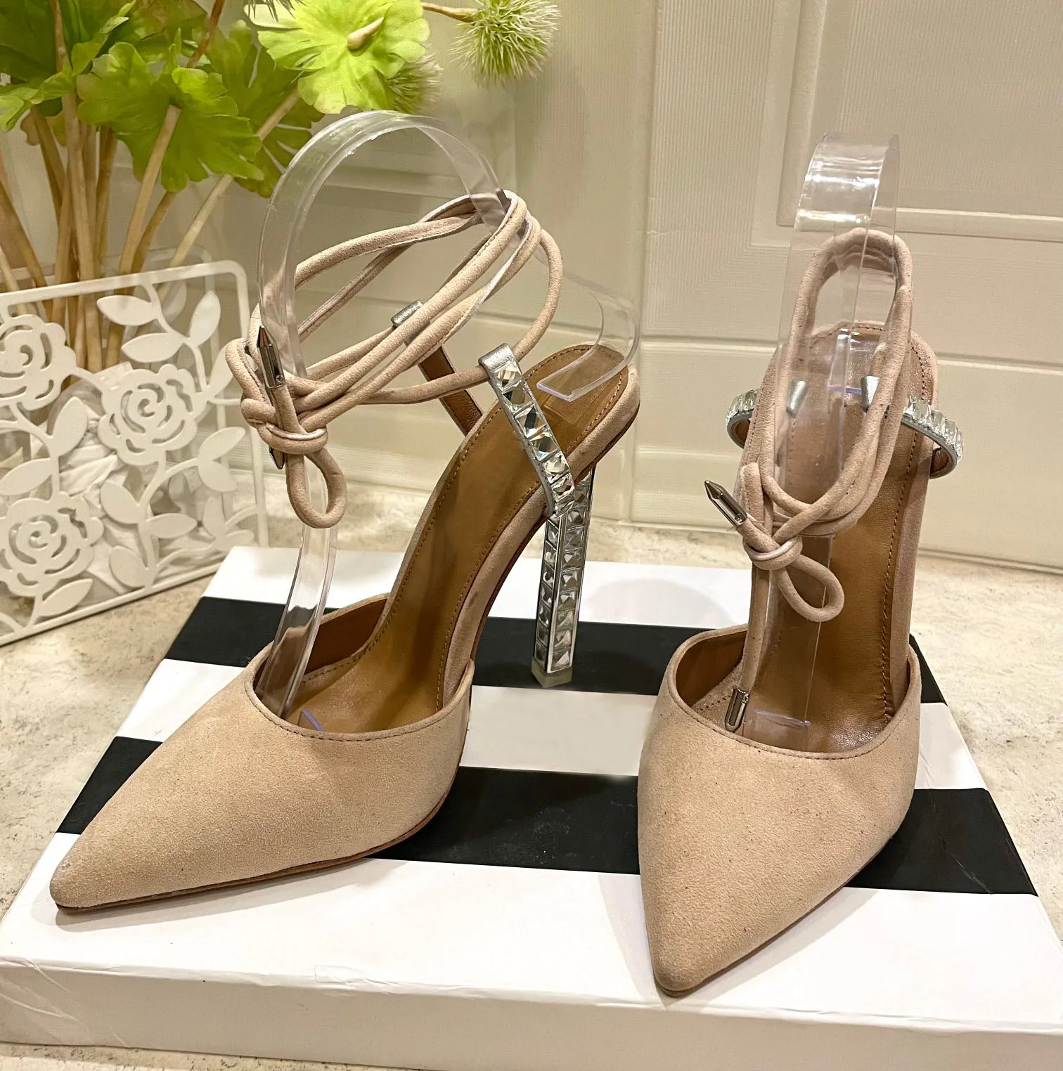 

Fashion Sexy High Heel Women Pointed Toe Sandals Ladies Lace Up Suede Crystal Party Dress Shoes New Ankle Strp Red Sandalias