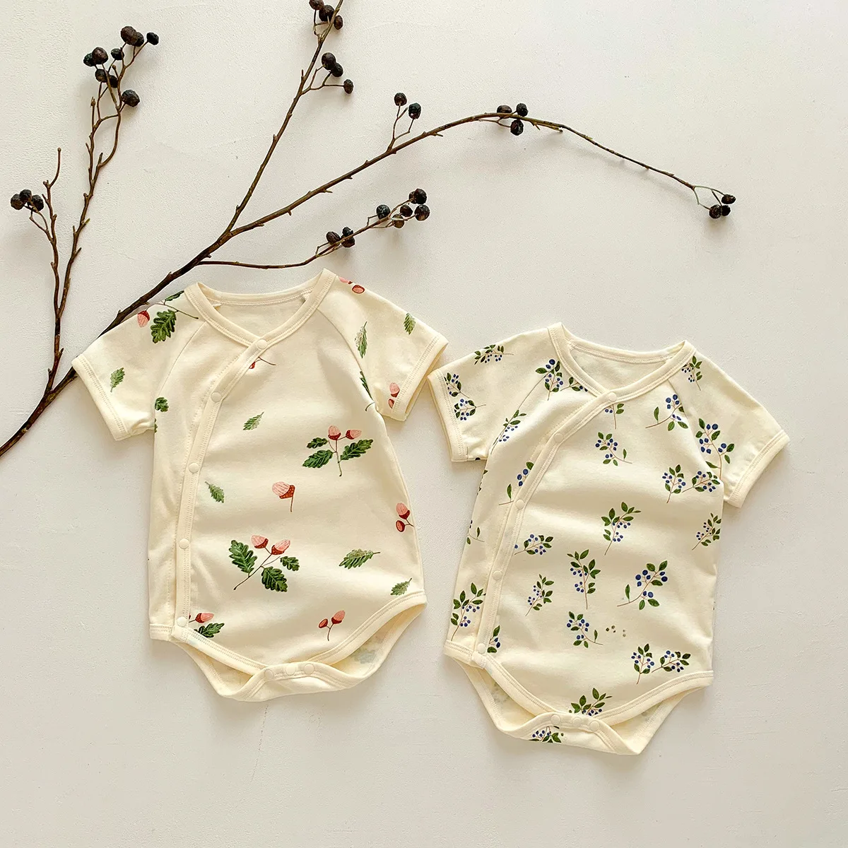 

Summer New Baby Girls Bodysuits Organic Cotton Short Sleeve Ins Hot Sale Body Bebe Casual Infant Pijamas Overalls 0-24 Months