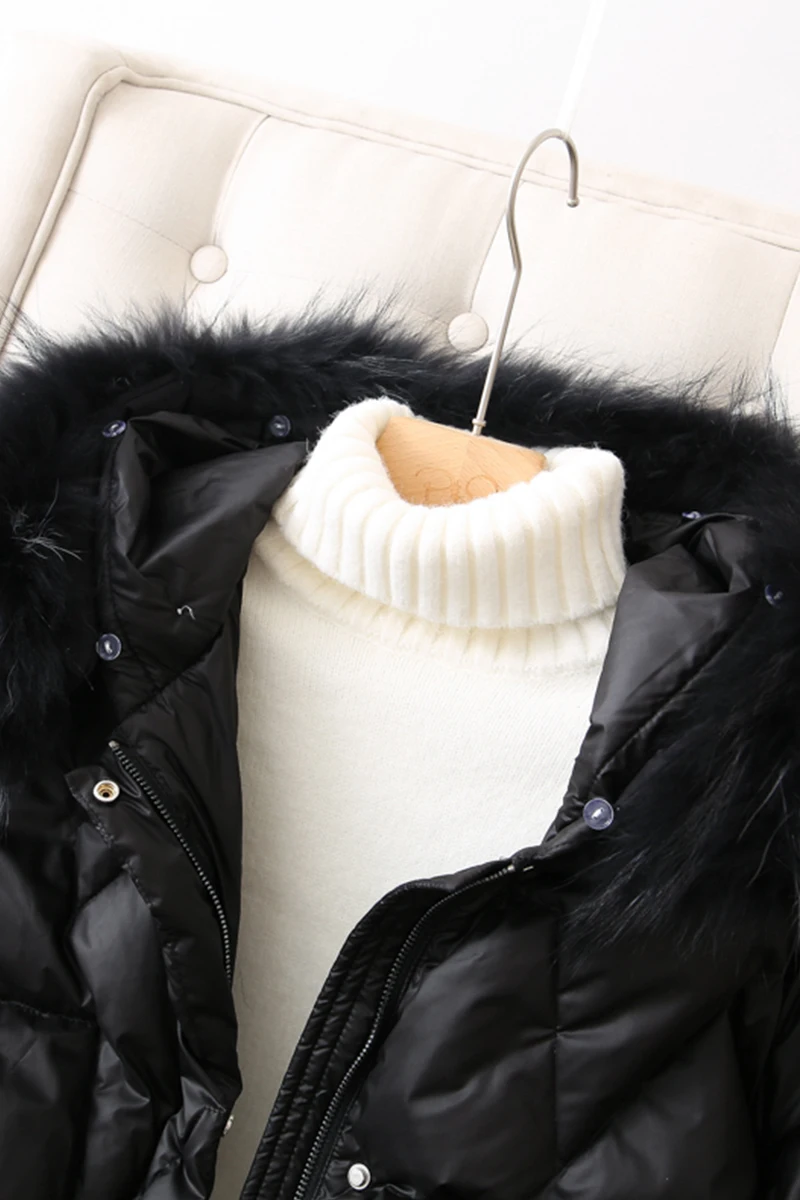 Luxury Women's Winter Warm Black Down Jacket 2022 New High-End Korean Style Fashion Thick Really Fox Fur Collar Short Coat Woman