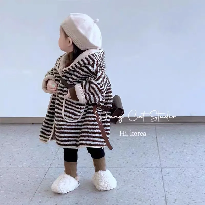 

Children Coats Lambs Wool Jacket Winter Thicken Warm Jackets Girls Stripe Hooded Cashmere Coat for Middle Small Children Clothes