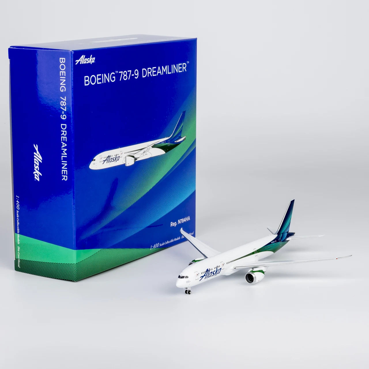Фото Коллекционная модель самолета NG Models 1:400 Alaska Airlines 