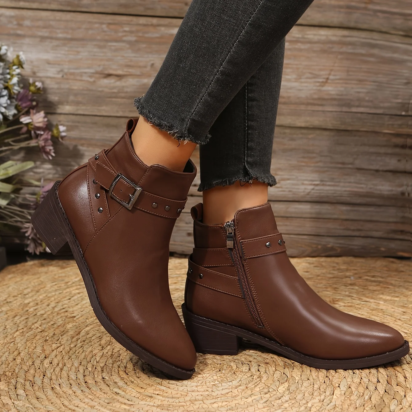 Женские фотоботинки на молнии темно-коричневые короткие ботинки с металлической