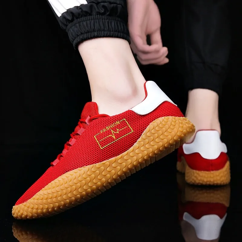 New Ultralight Net Surface Lightning Figure Non-Slip Sports Shoes Wear Casual Sports Shoes Outdoor Football Shoes Men's Shoes