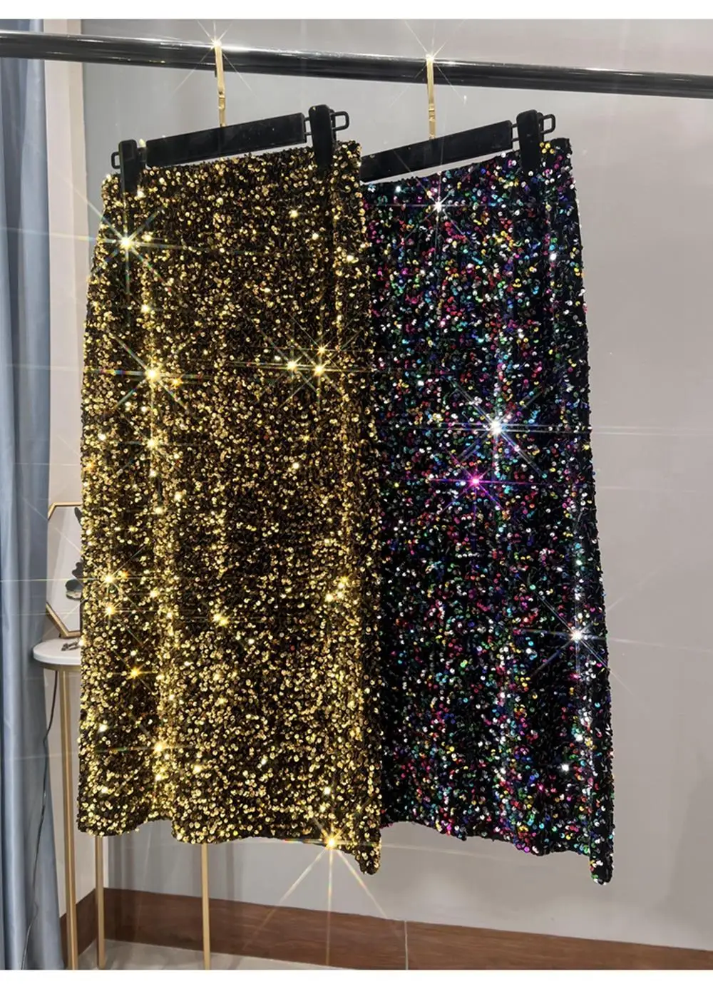 

2023 New Thickened French High-waisted Slim, Versatile Mid-length Skirt with Hip Wrap Slit Black Sequin Skirt for Women