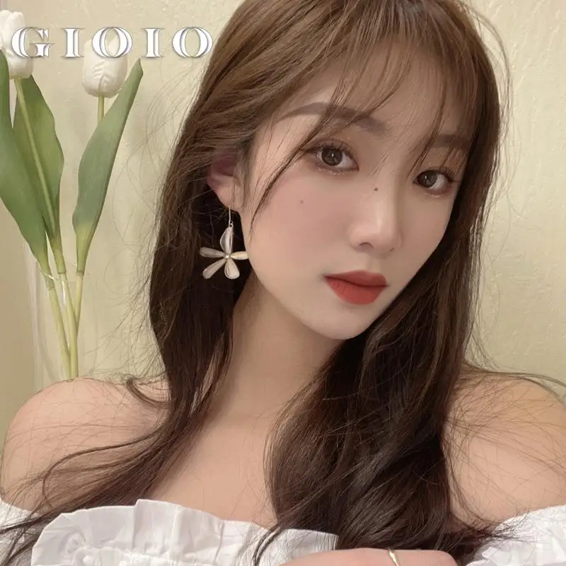 

New Korean version of flower earrings 14k bag gold temperament all-match diamond earrings personality net red round face thin