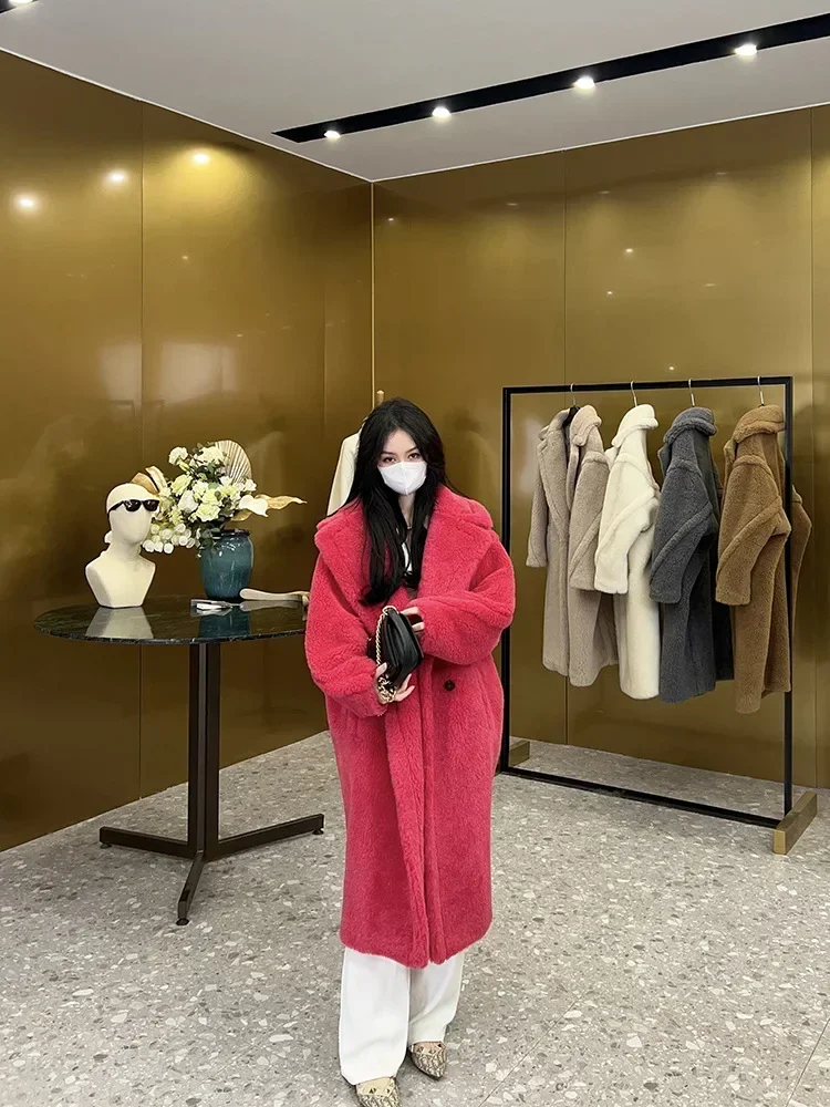 Женское зимнее пальто с плюшевым мишкой