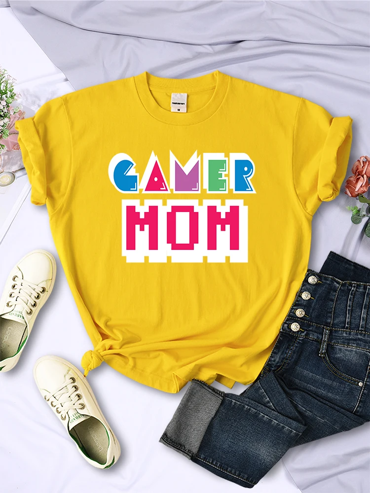 

Gamer Mom Creativity Pixel Letter Women Tee Clothing Casual Breathable Short Sleeve Vintage Summer Crewneck Tops Womans T-Shirts
