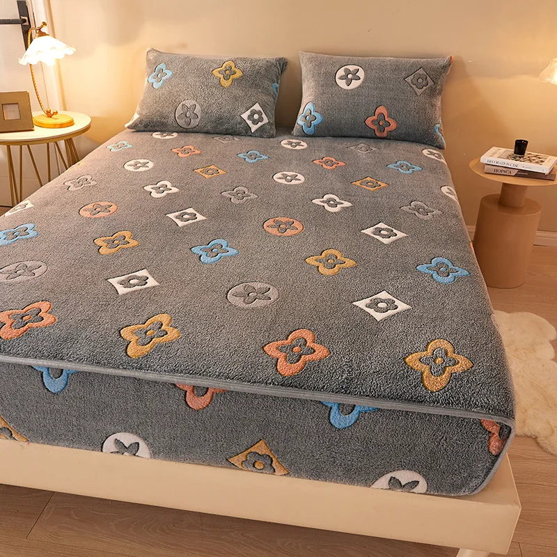 

New Winter Velvet Fitted Sheet Pillowcase 3pcs Bedding Set Thicken Warm Bedspread Elastic Mattress Protector Cover Home Textiles