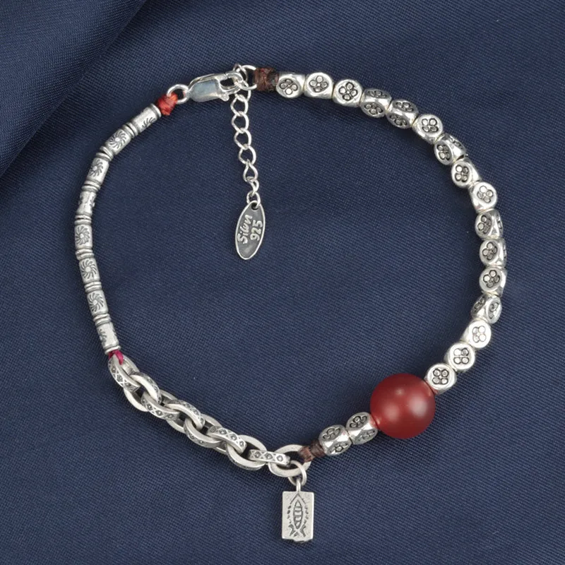 Женский браслет на ногу из серебра 925 пробы с треугольными бусинами и красным