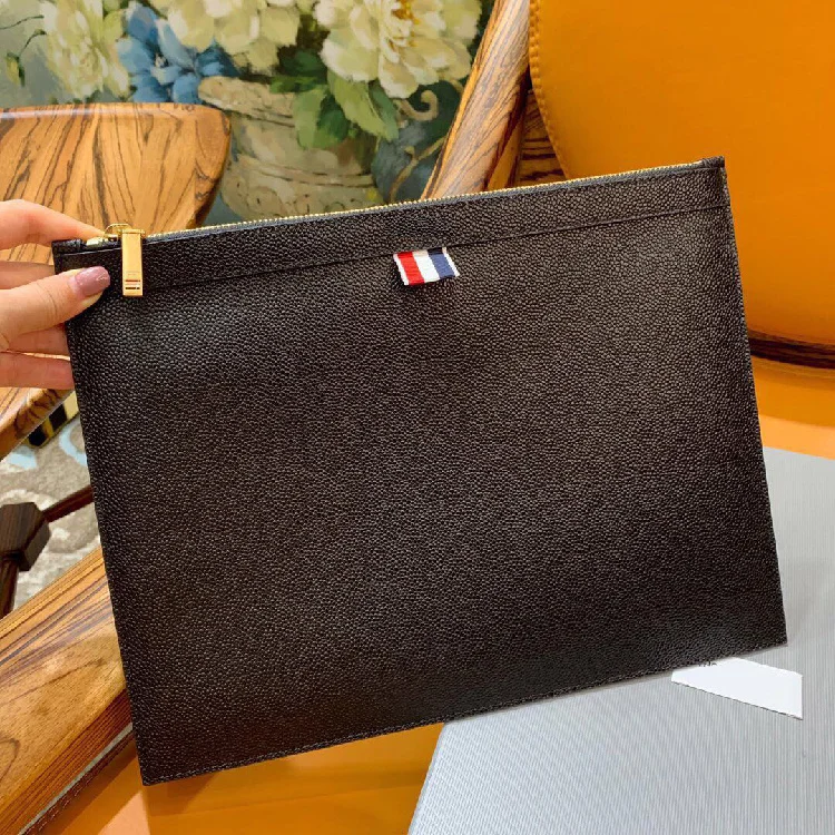TB 2023 Brand Fashion Briefcase Genuine Leather Messenger Bags Solid Black Casual Envelope Bag Men Women Cow Leather Hand Bags