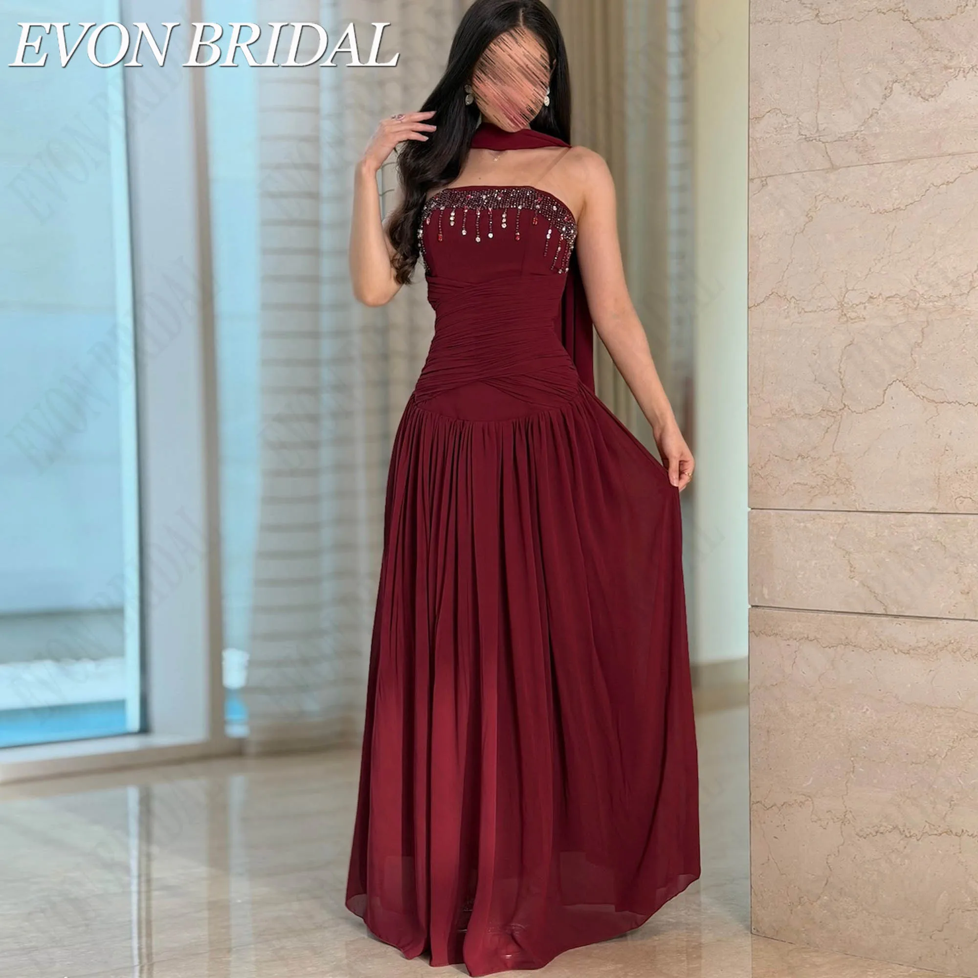 Фото EVON BRIDAL Изготовлено На Заказ Бретельный Шифон Силуэт Линии А Без Рук Бисерная Отделка Вечернее Платье Открытая Спина Низкая Талия Задняя Молния Летающая Шаль Бордовый Винтаж Изящное Праздничное Платье 2026 №3