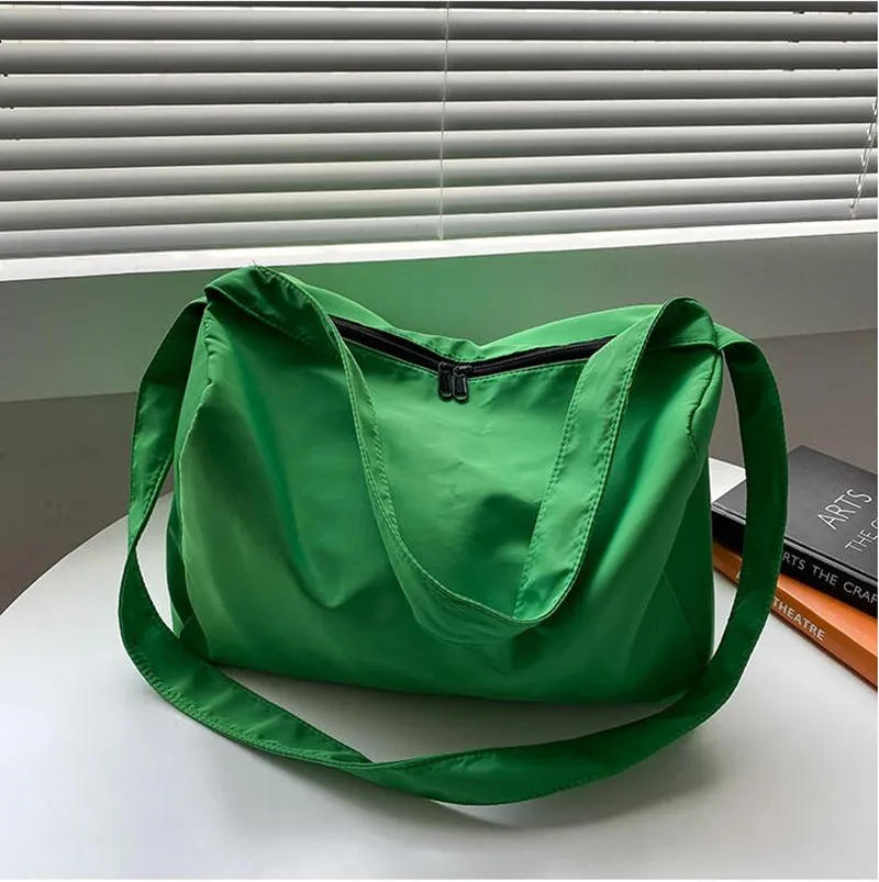 Women Gym Bag Sports Backpack Portable Hand-Held Large Capacity Short-Distance Travel Duffle Bag Yoga Training Fitness Bag