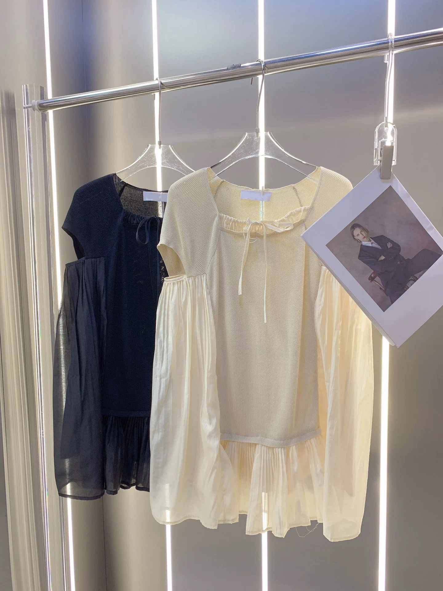 

Новинка лета 2023, женская одежда, повседневный модный элегантный вязаный цельный топ с рукавами с прострочкой и юбка, 0707