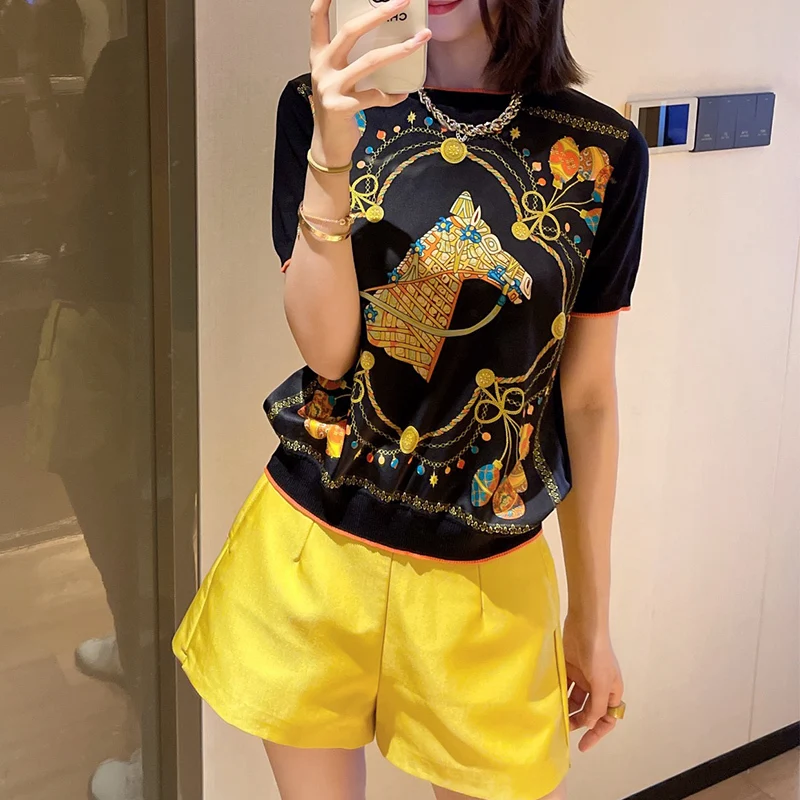 

23 New Casual Elegent Women Tshirt Retro Horse Printed Short Sleeve O-neck Knit Tops Trend Fashion 2 Colors Silk Sweater Shirt