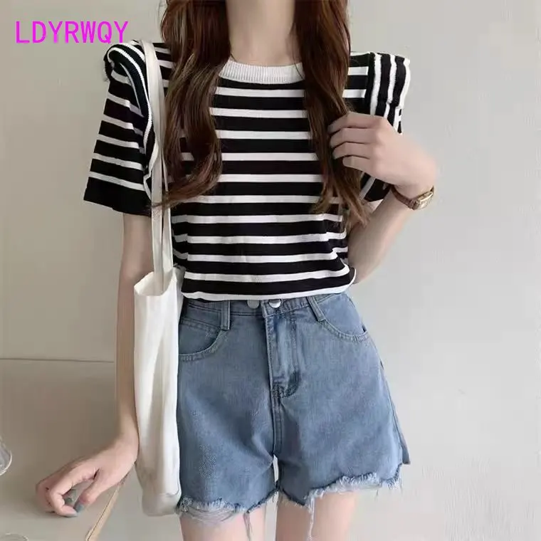 

Striped short sleeved women's 2022 new summer ruffle design