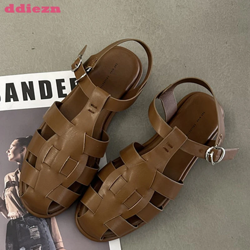 

2023 Women Sandals Fashion Casual Outside Weave Flats Buckle Strap Summer Pointed Toe Black Gladiator Mary Janes Shoes Slides