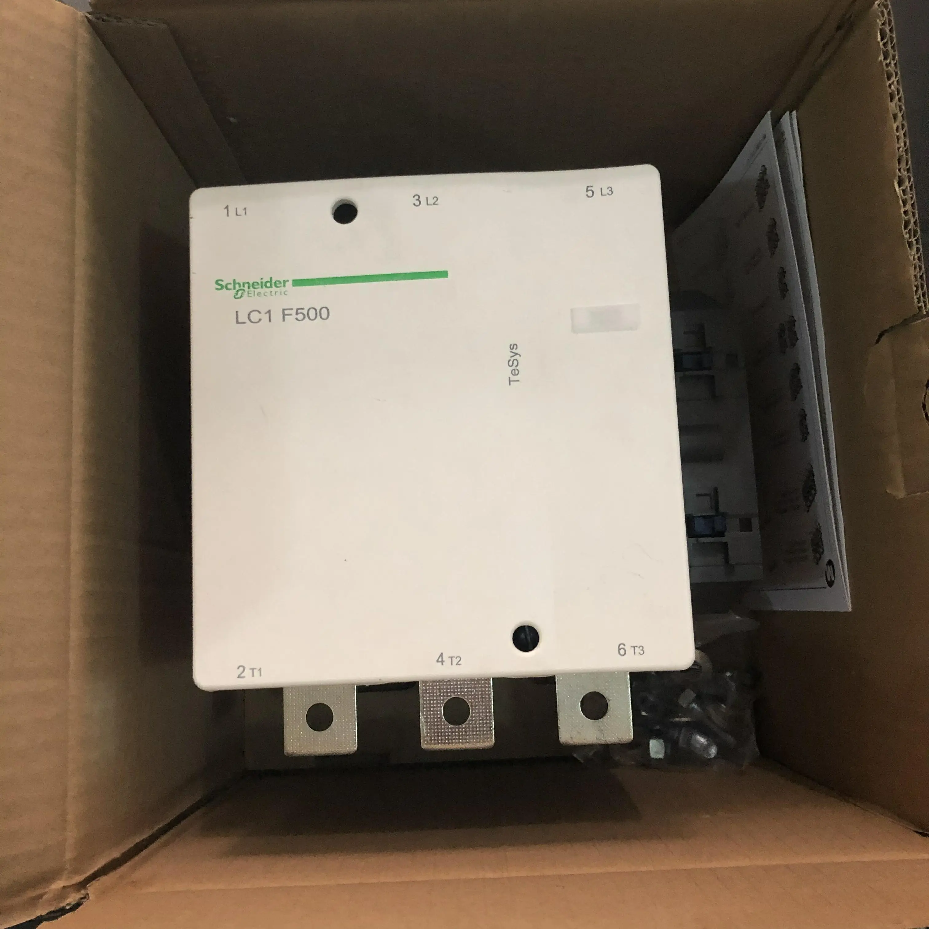 

Контактор переменного тока LC1F500, LC1F500M7C E7C F7C B7C P7C U7C Q7C 220VAC