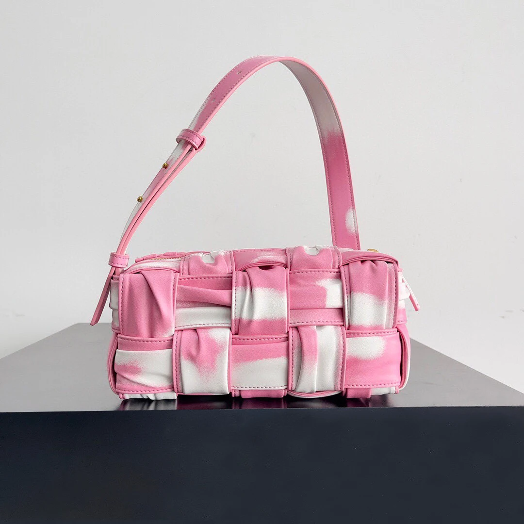 

NIGO Leather Underarm Bag Ngvp #nigo6157