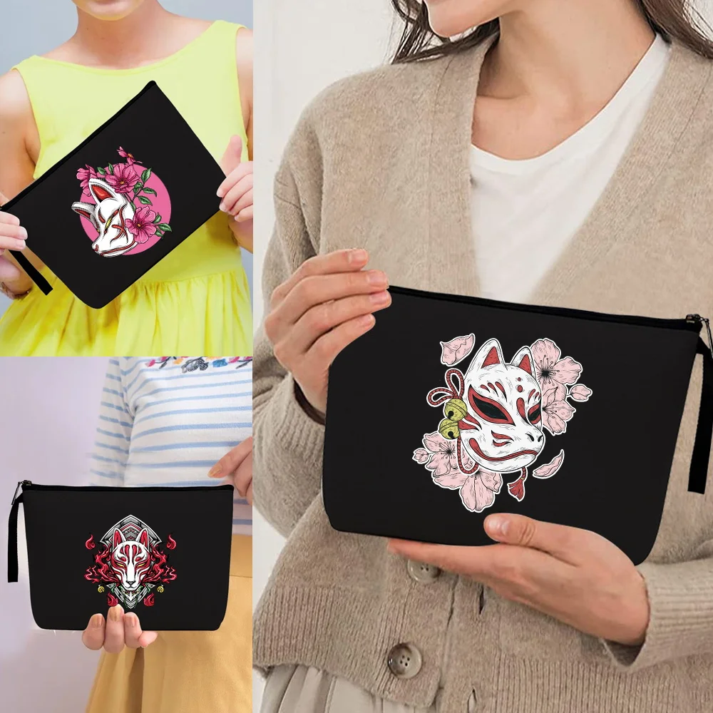 

Mask Printed Bridesmaid Makeup Bags Cosmetic Case Female Wash Storage Pouch Travel Toiletry Organizer Purse Wedding Bride Gifts
