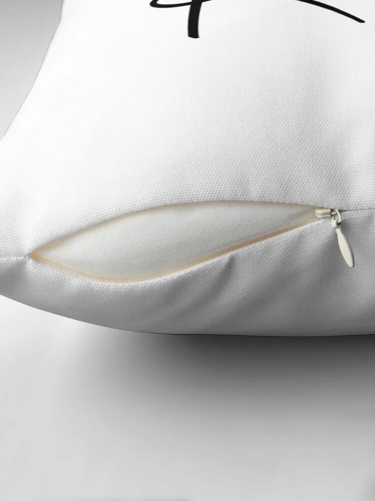 Декоративная наволочка Kiki Cursive с именной этикеткой декоративная для гостиной