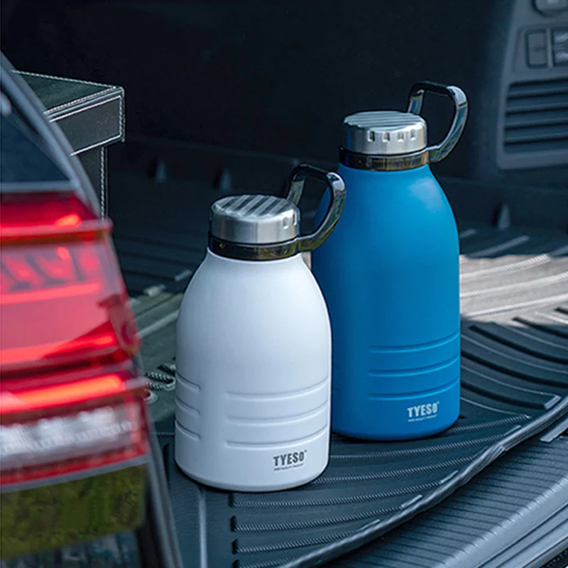 

1900ml Portable Outdoor Camping Water Bottle Sport Vacuum Flask Double Layer Stainless Steel Thermos Mug Straw Thermal Bottle