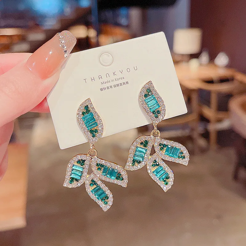 

Exquisite AAA Zircon Geometry Water Drop Leaves Flowers Green Earrings for Women New Luxury Fashion Wedding Jewelry Gifts