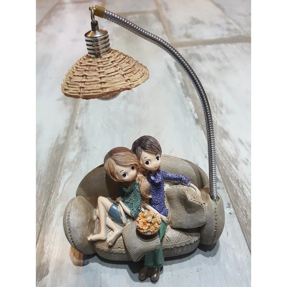 

Romantic Young Couple Figurines Sweety Lovers Craft Fairy Scene Warm Room Decor