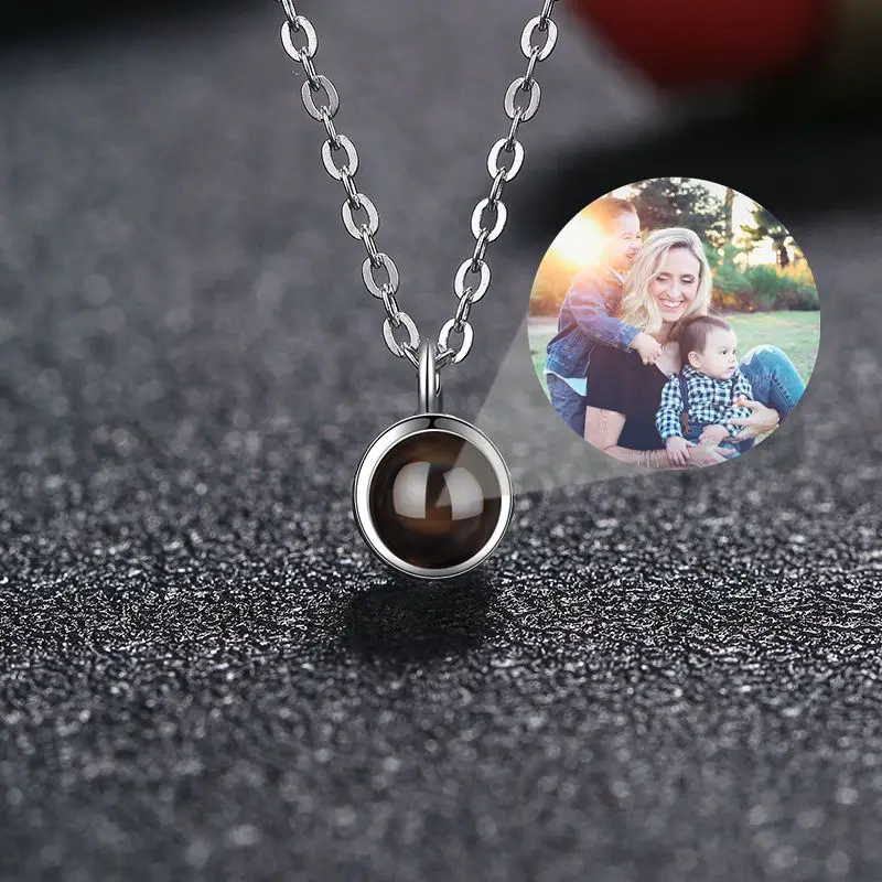 Personalized Projection Photo Necklace Custom Personality Photo Creative Pendant Necklace for Women and Men Commemorative Gift