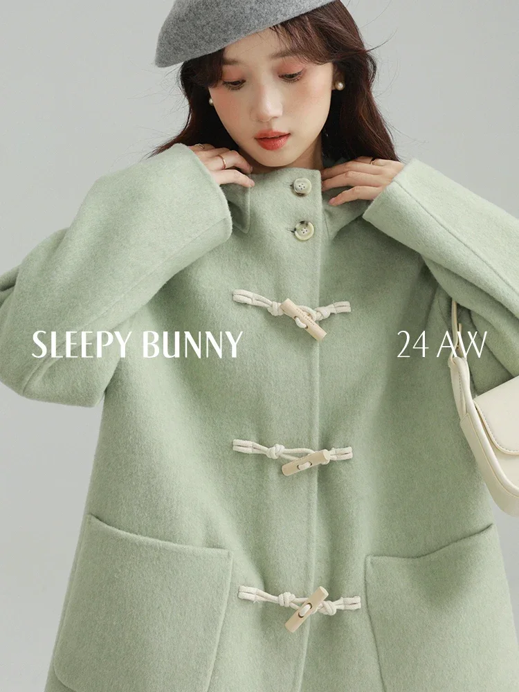 Двустороннее шерстяное дафлкот женское пальто с капюшоном и роговой пуговицей