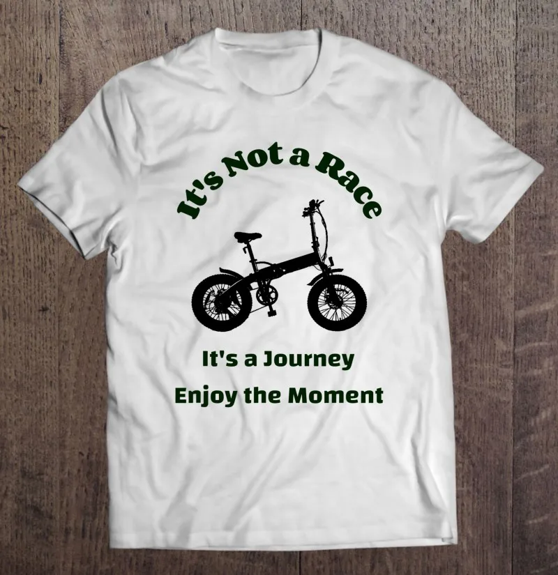 

Футболка мужская оверсайз с надписью «It's Not A Race Enjoy The Instant»