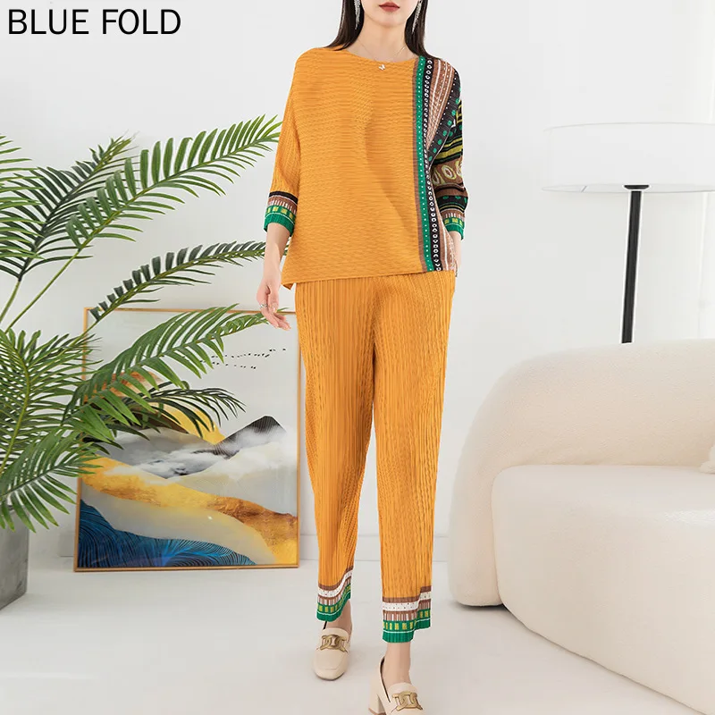 Плиссированный Модный повседневный комплект с принтом для женщин пуловер