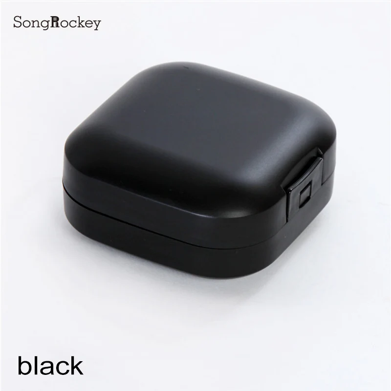 

Пластиковая мыльница квадратная