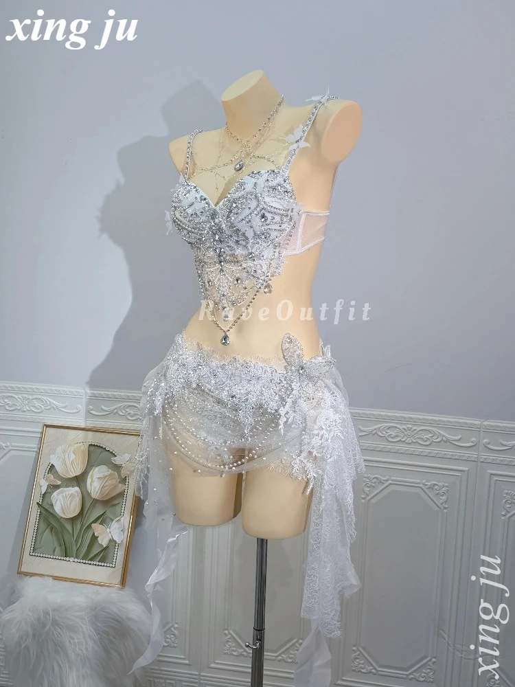 Фото Xing Ju White Butterfly Роскошный топ-сарафан с бриллиантами, прозрачная юбка с кисточками, сексуальный сценический костюм для певицы/танцовщицы, наряд для вечеринки/дня рождения №5