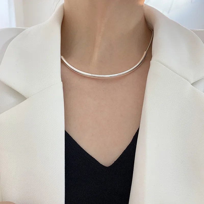 

WEIYUE S925 sterling silver smile simple curved snake bone necklace personality light luxury temperament jewelry collar jewelry