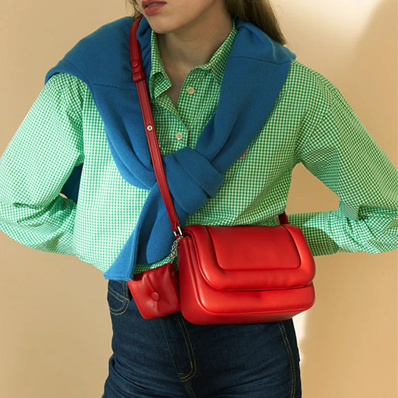 

2023 Autumn New Casual Soft Fluffy Cloud Trend Shoulder Underarm Solid Color Female Flip Diagonal Bag With Mini Purse Chain Bags