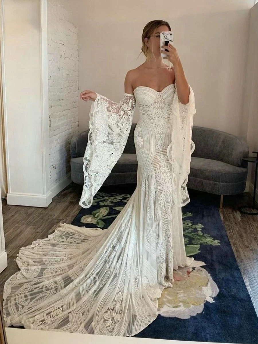 Женское свадебное платье без бретелек It's yiiya белое кружевное с открытыми