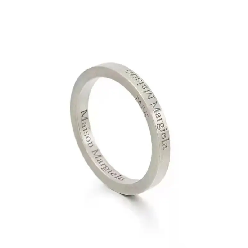 

New Rings Fashion MM6 11 925 Silver Classic Overturn Letters Couple Rings LOGO Personalized Jewelry Trend Accessories