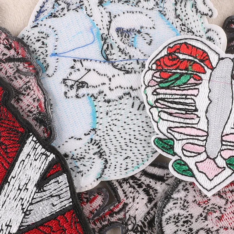 FZdiy Patches for Clothing Red Heart Thermoadhesive Patch Iron on Embroidery Punk Applique Clothes |