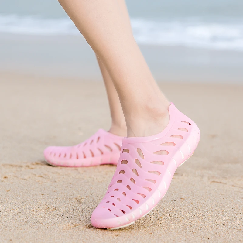 Summer Men Brach Sandals Rubber Comfortable Hole Couple Shoes Women Flat Light Outdoor Garden Shoes Large Size Zandalias Hombre