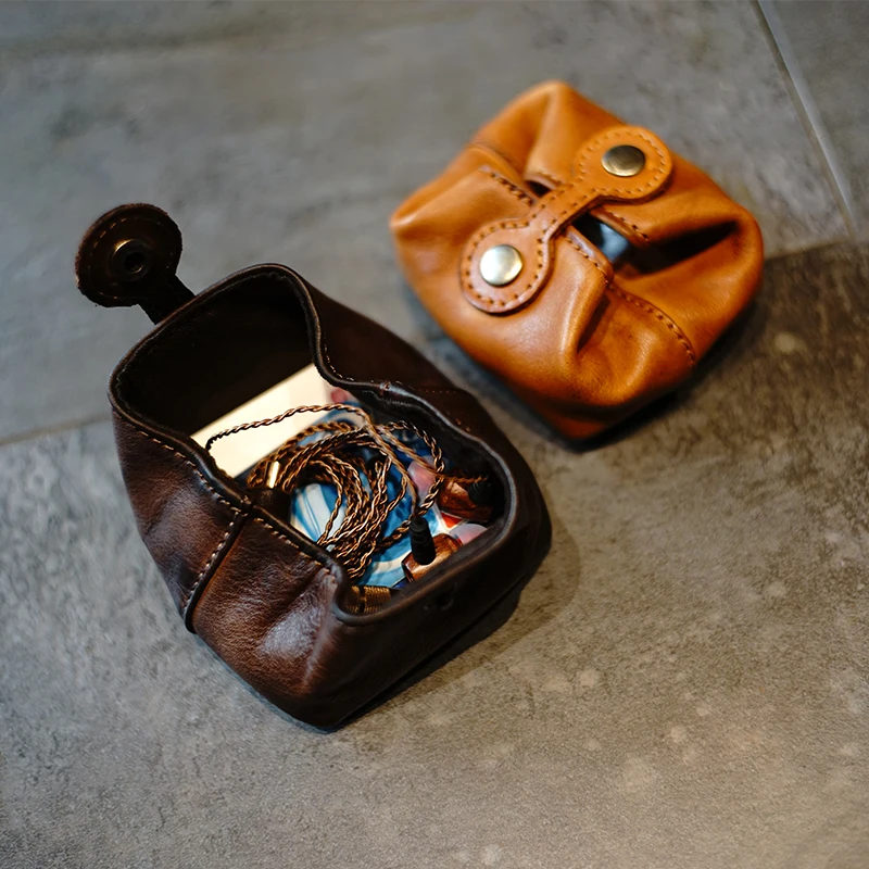 

AETOO Retro practical handmade first layer cowhide mini bean bag coin purse earphone storage card holder