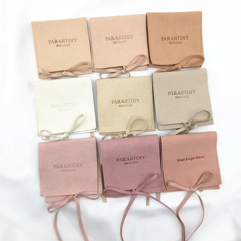 

50 разноцветных белых ультратонких фибровых сумок для ювелирных изделий с индивидуальным логотипом, небольшие сумки-конверты, бесплатная доставка, сумки для ювелирных изделий