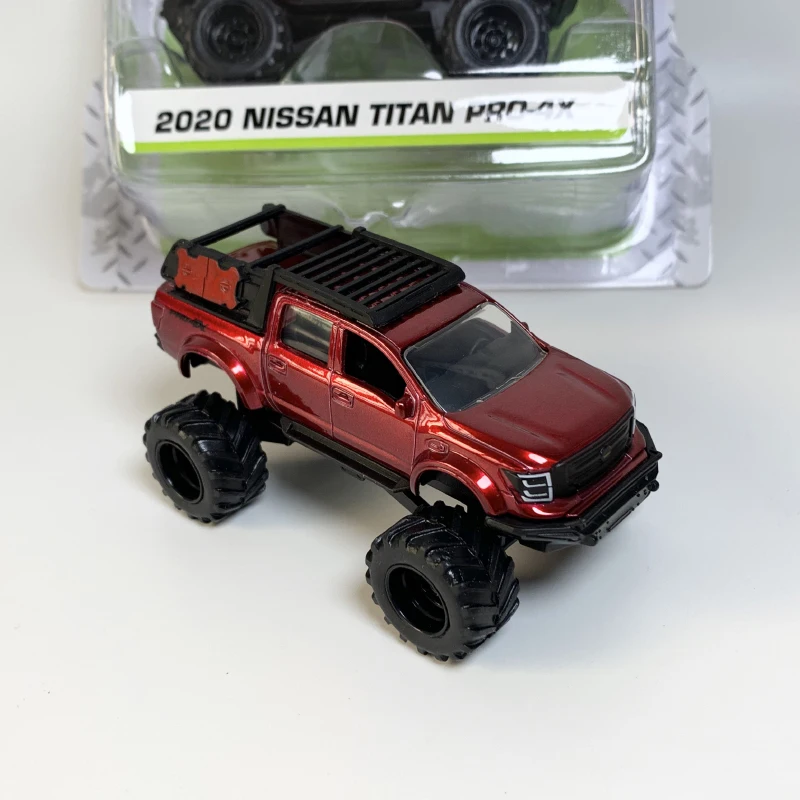 Литые модели автомобилей масштаб 1:64 из сплава 2020 Nissan Titan Φ пикап большой грузовик