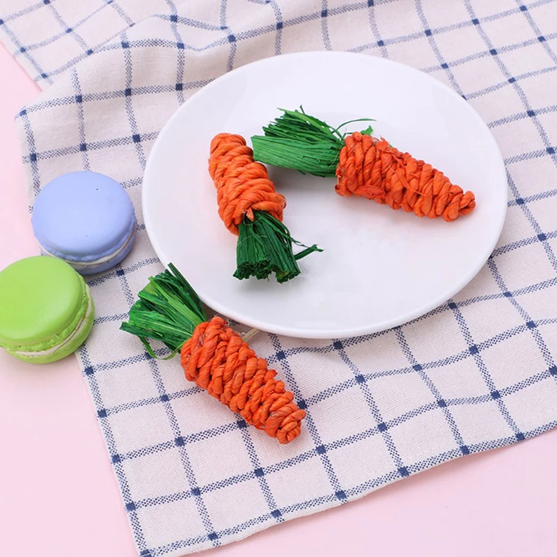 

3Pcs/Set Carrot Shaped Rabbit Hamster Chew Bite Toys Shaped Rabbit Hamster Chew Bite Toys Guinea Pig Tooth Cleaning Toys