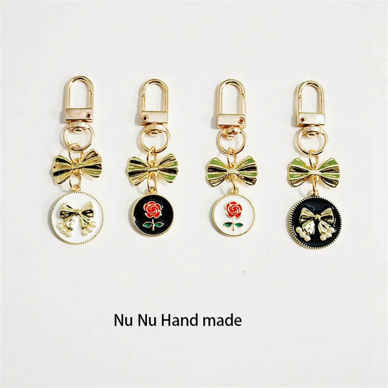 

Vintage Delicate Rose Key Chain Baroque Bow Airplads Pendant Car Bag Key Ring Ornament Jewelry Charm Couple Gift